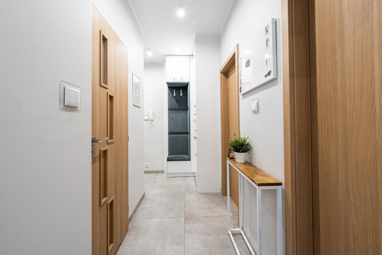Apartment Bluebird Katowice Near Spodek Mck & City Center Εξωτερικό φωτογραφία